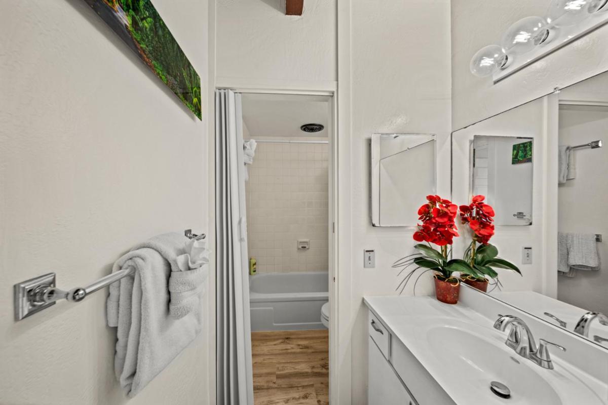 Newly Upgraded 1Br Unit Near Beach Max Of 5 Guests Кайлуа-Кона Екстер'єр фото
