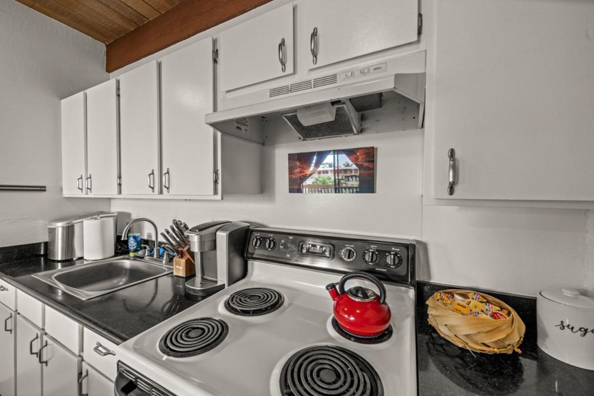 Newly Upgraded 1Br Unit Near Beach Max Of 5 Guests Кайлуа-Кона Екстер'єр фото